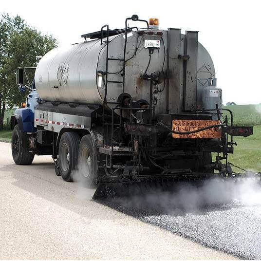 tar and chip treatment asphalt paving